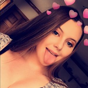 Meet your Posher, Abbie